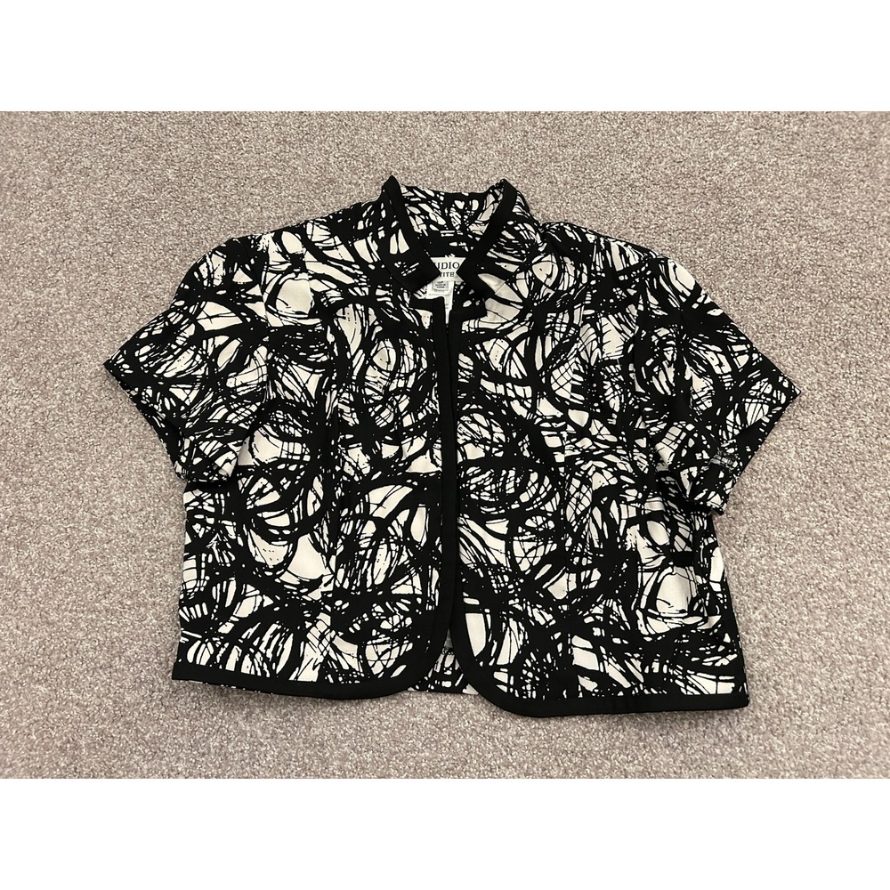 Studio I Petite Jacket Womens 10P Black White Excellent Abstract Short Sleeve